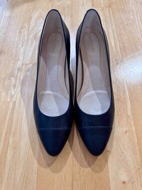 Cole Haan The Go-To Block Heel Pump--sz 8